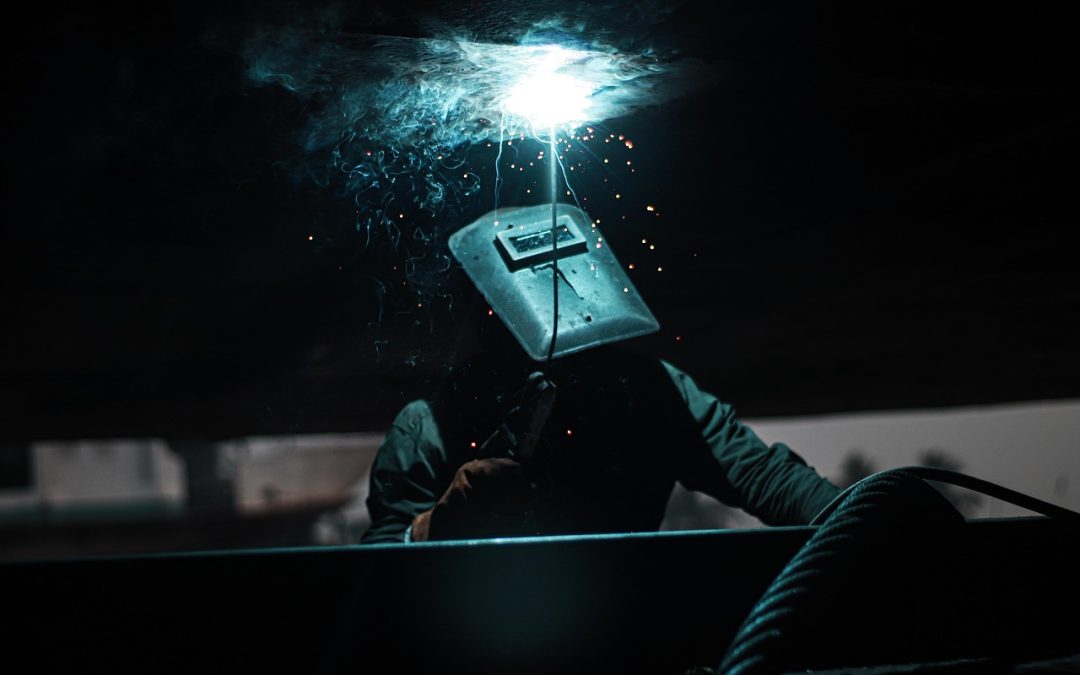 Dinas Damkar Banjarbaru Tangani Pohon Tumbang di Perbukitan